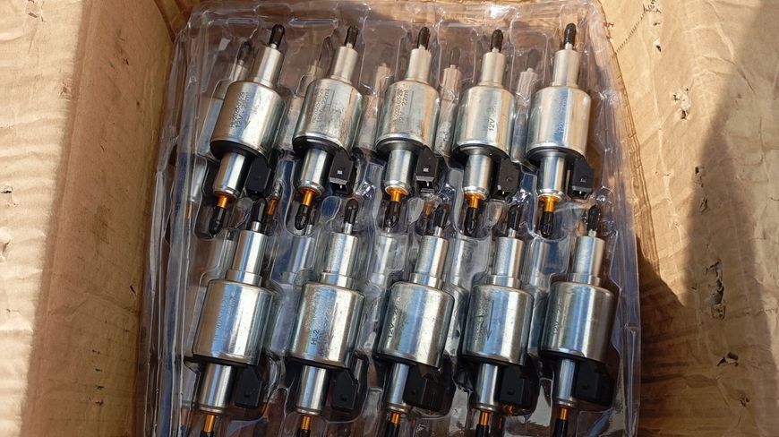 Насос HL 12V 22ml універсальний для автономного обігрівача типа Webasto 5,8 кВт 2002-1 фото
